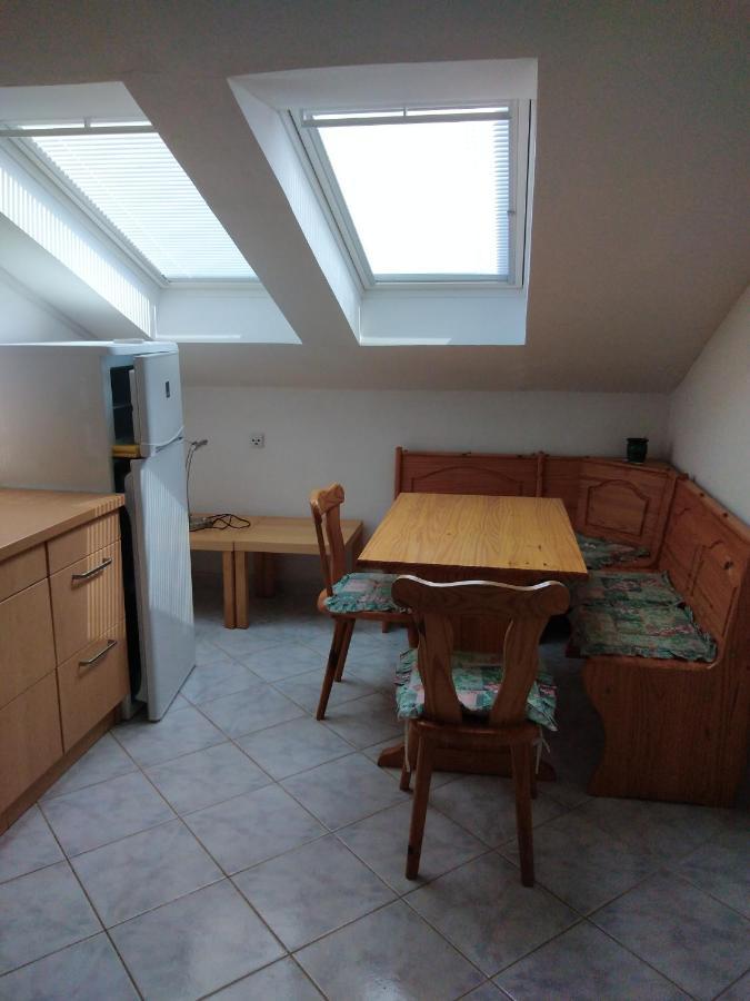 Bernie Apartments Porec Bagian luar foto